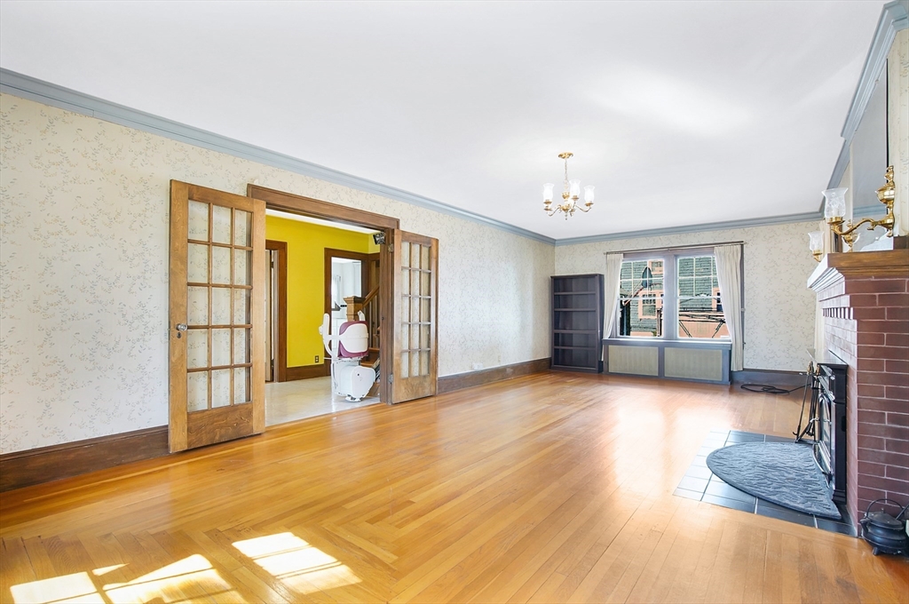 50 Morningside Park Springfield, MA 01108 - Photo 8 of 42