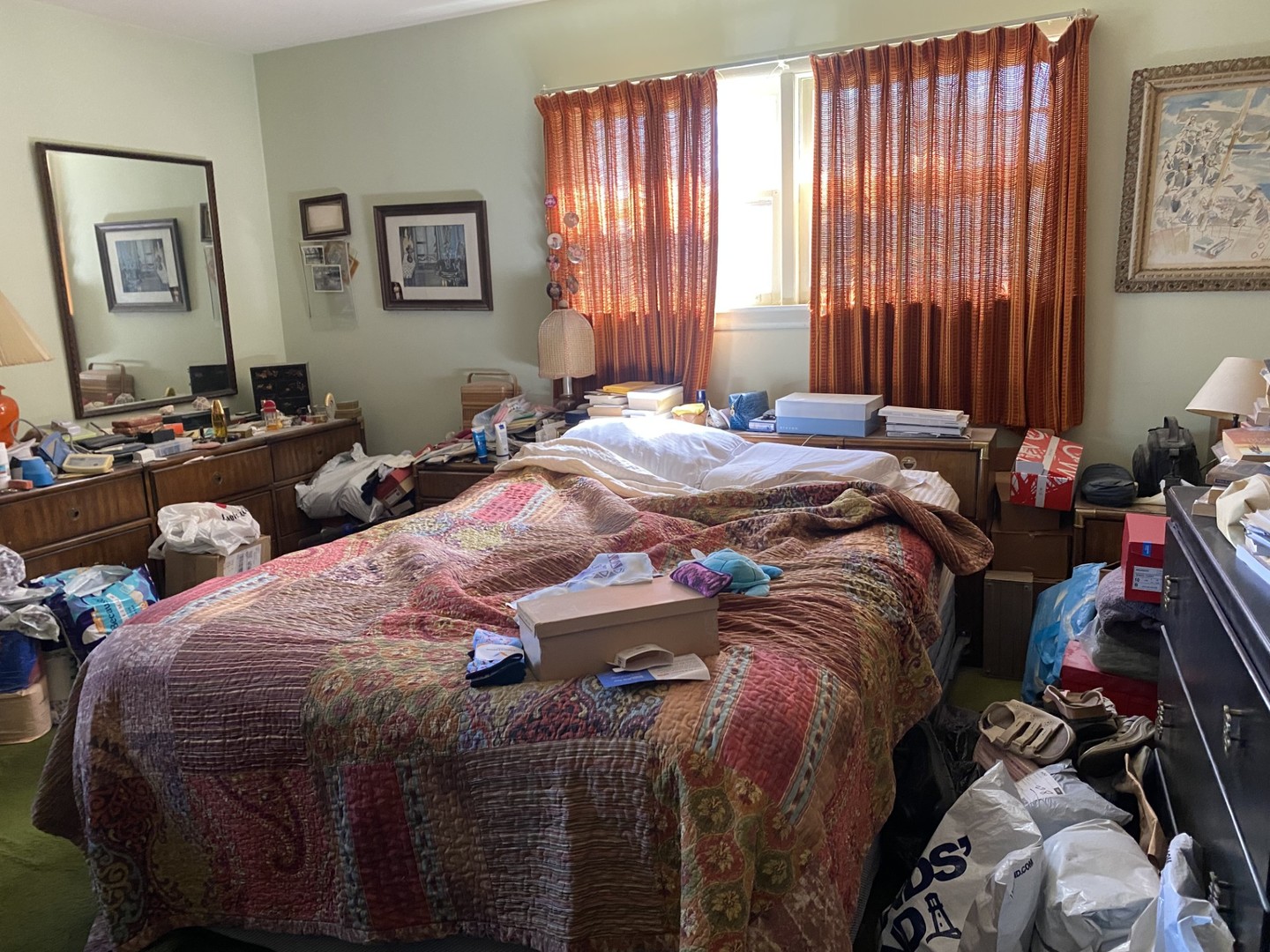 500 Kin Court Wilmette, IL 60091 - Photo 6 of 12 a bed sitting in a bedroom next to a window