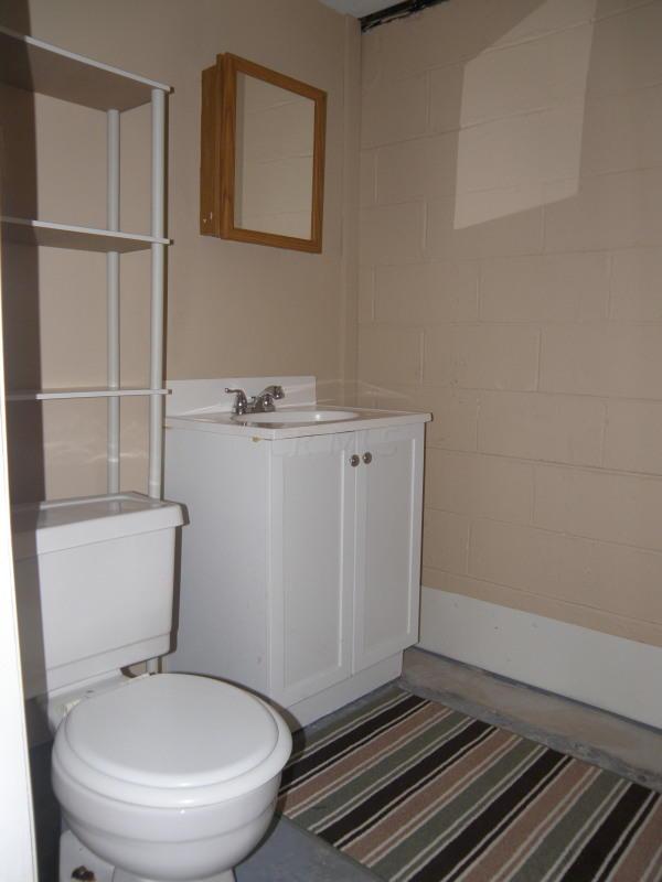 4572 Rodney Road Columbus, OH 43227 - Photo 14 of 18 Gallery Image 14
