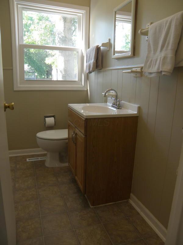 4572 Rodney Road Columbus, OH 43227 - Photo 9 of 18 Gallery Image 9