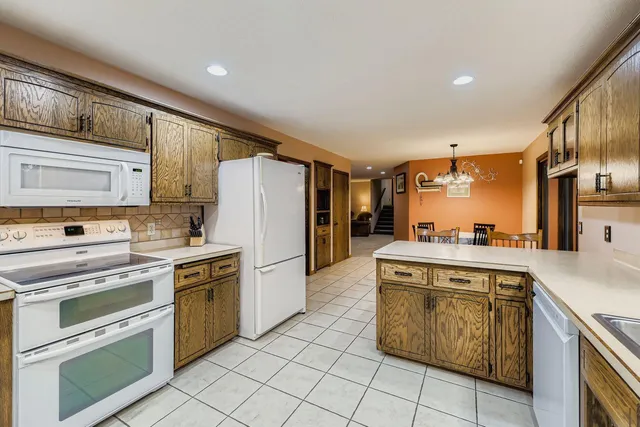 $650,000 | 198 35th Street Northeast, Buffalo, MN 55313