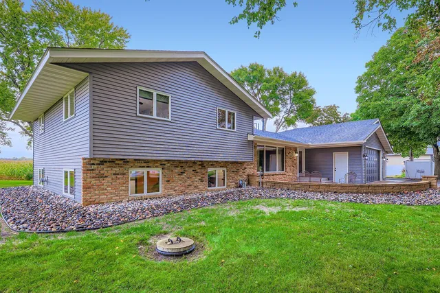 $650,000 | 198 35th Street Northeast, Buffalo, MN 55313