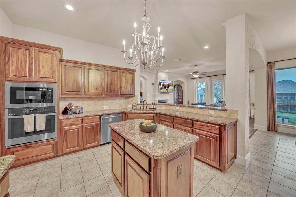 5048 Exposition Way Fort Worth, TX 76244 - Photo 9 of 40