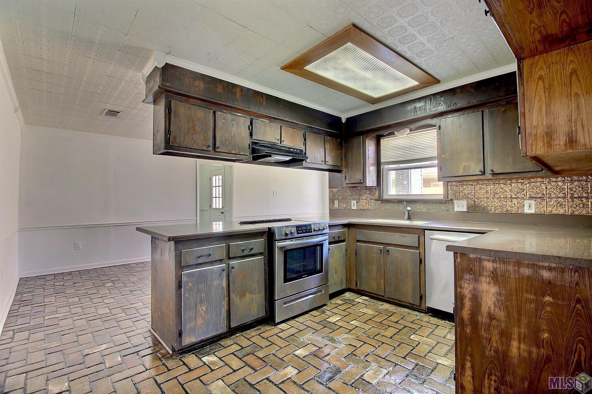 18527 Perkins Oak Road Prairieville, LA 70769 - Photo 14 of 25 Gallery Image 14
