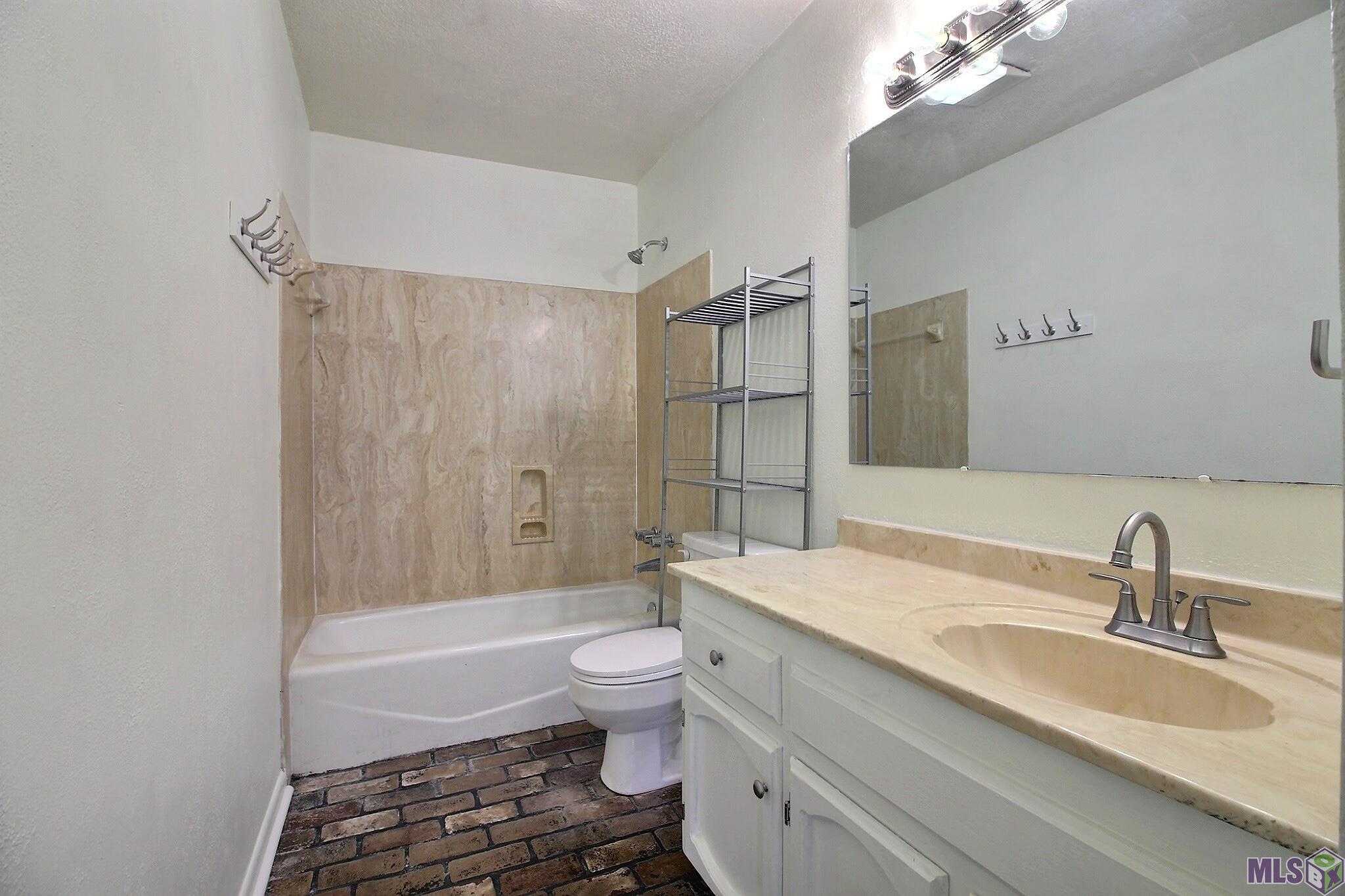 18527 Perkins Oak Road Prairieville, LA 70769 - Photo 24 of 25 Gallery Image 24