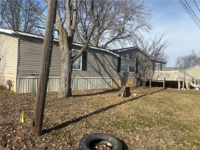 $150,000 | 210 South Walnut Street, Houstonia, MO 65333