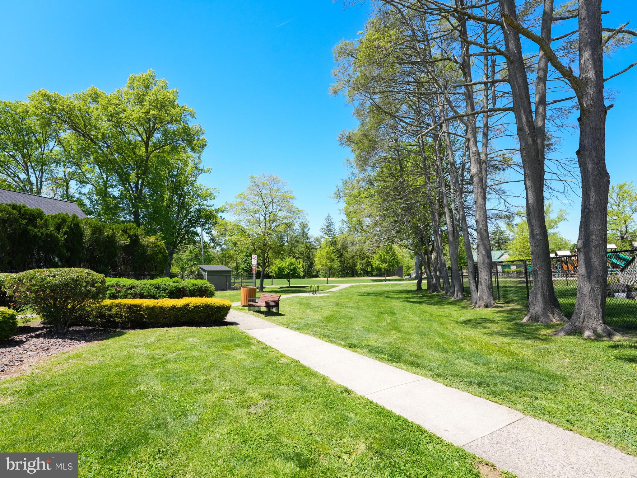 241 Rockingham Road Bryn Mawr, PA 19010 - Photo 17 of 18