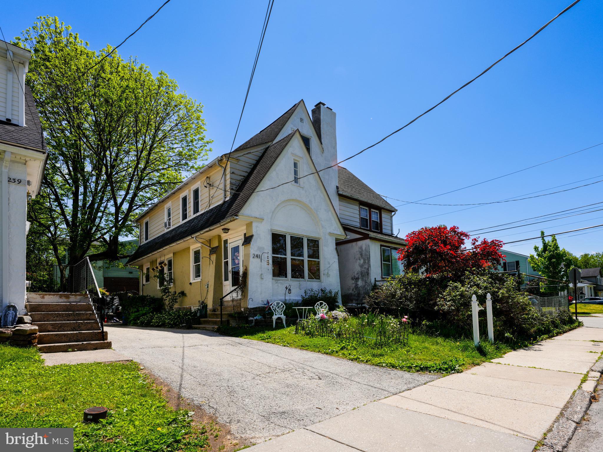 241 Rockingham Road Bryn Mawr, PA 19010 - Photo 2 of 18