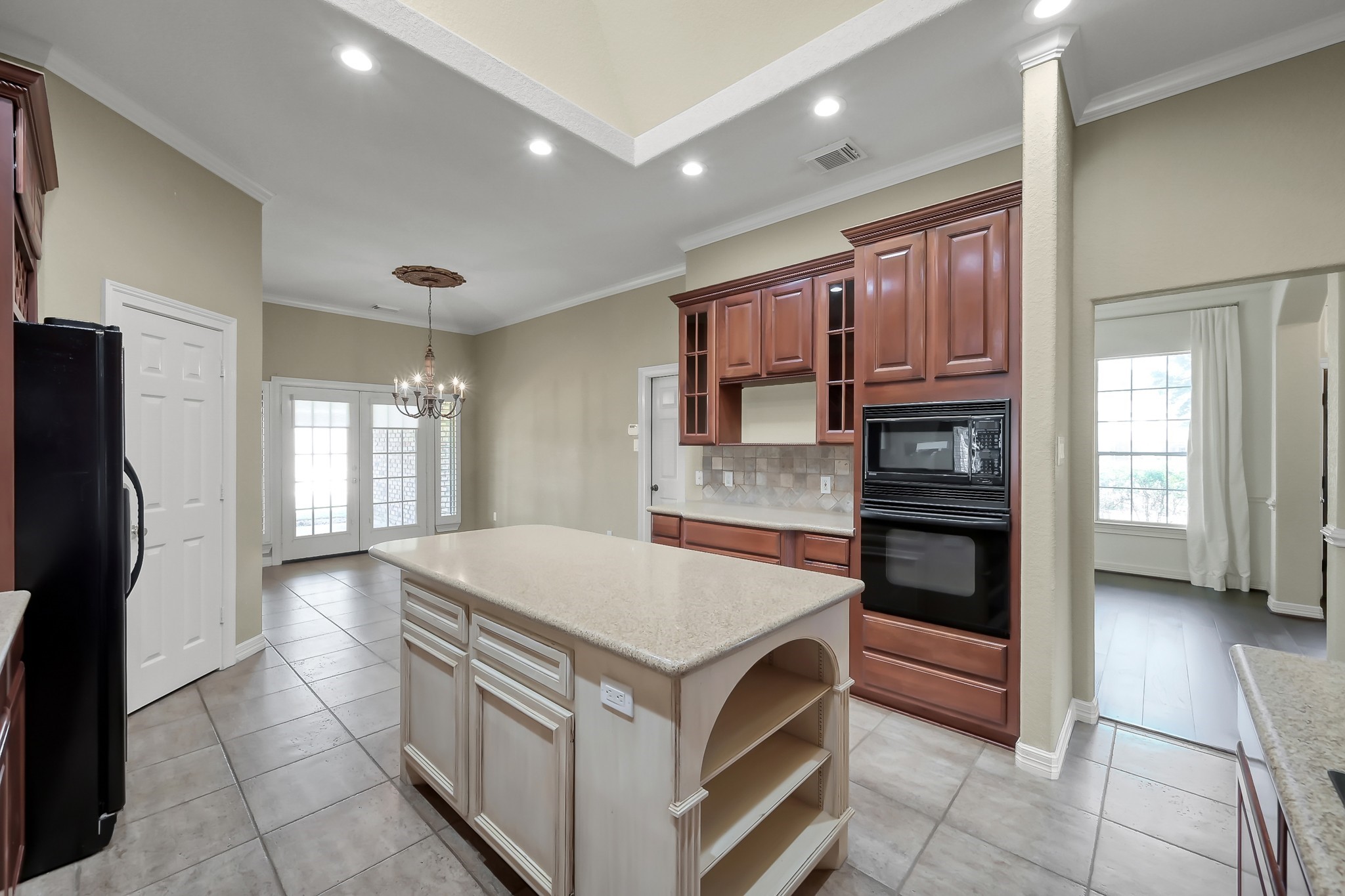 25536 Richards Road Spring, TX 77386 - Photo 21 of 44 Kitchen opens up to the Breakfast Room!