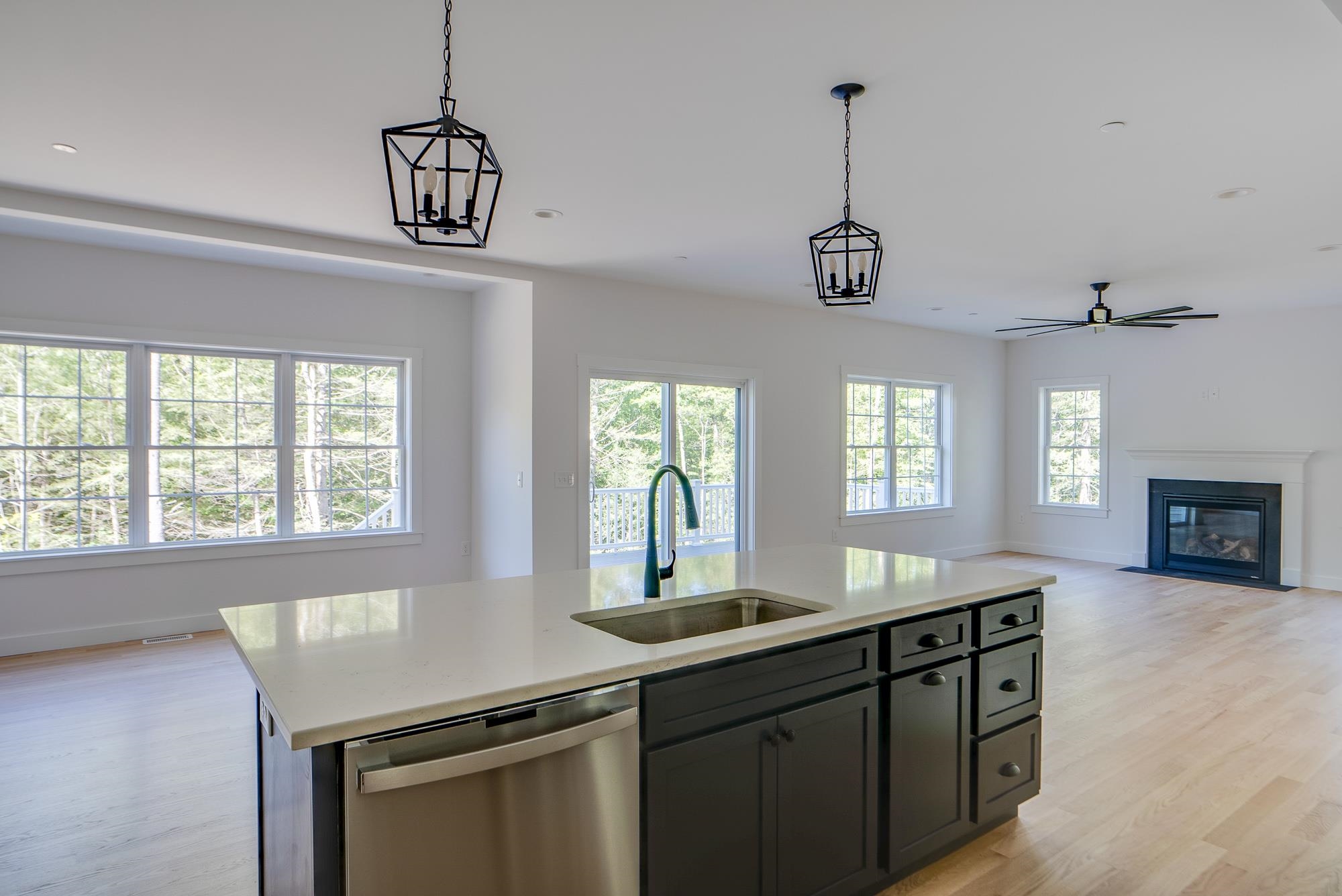 65 Lorden Road, Unit 48 New Boston, NH 03070 - Photo 11 of 40