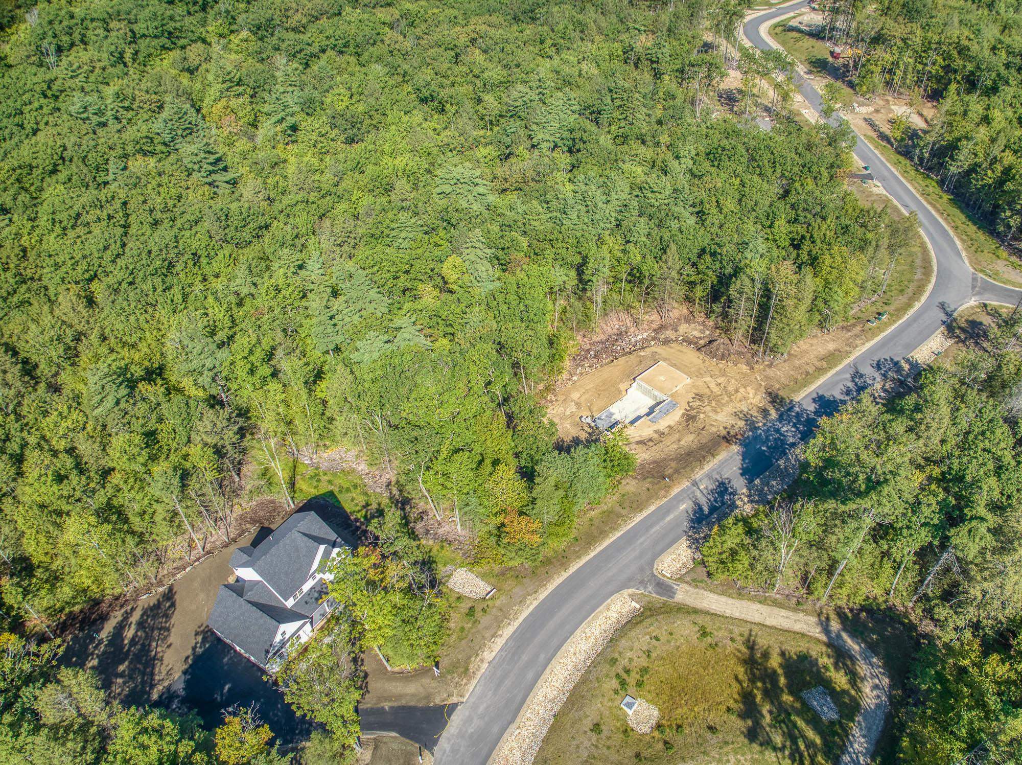 65 Lorden Road, Unit 48 New Boston, NH 03070 - Photo 2 of 40