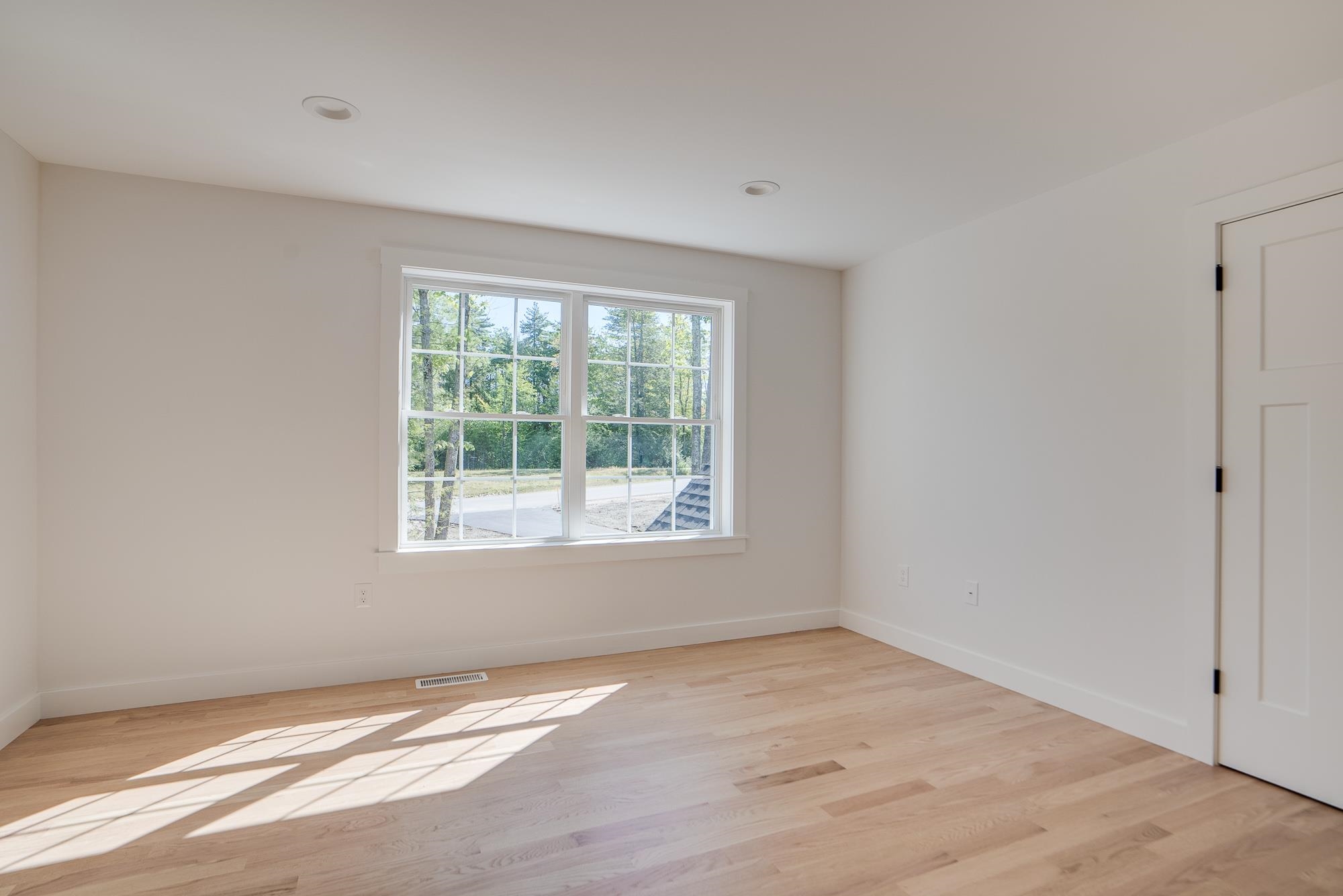 65 Lorden Road, Unit 48 New Boston, NH 03070 - Photo 27 of 40