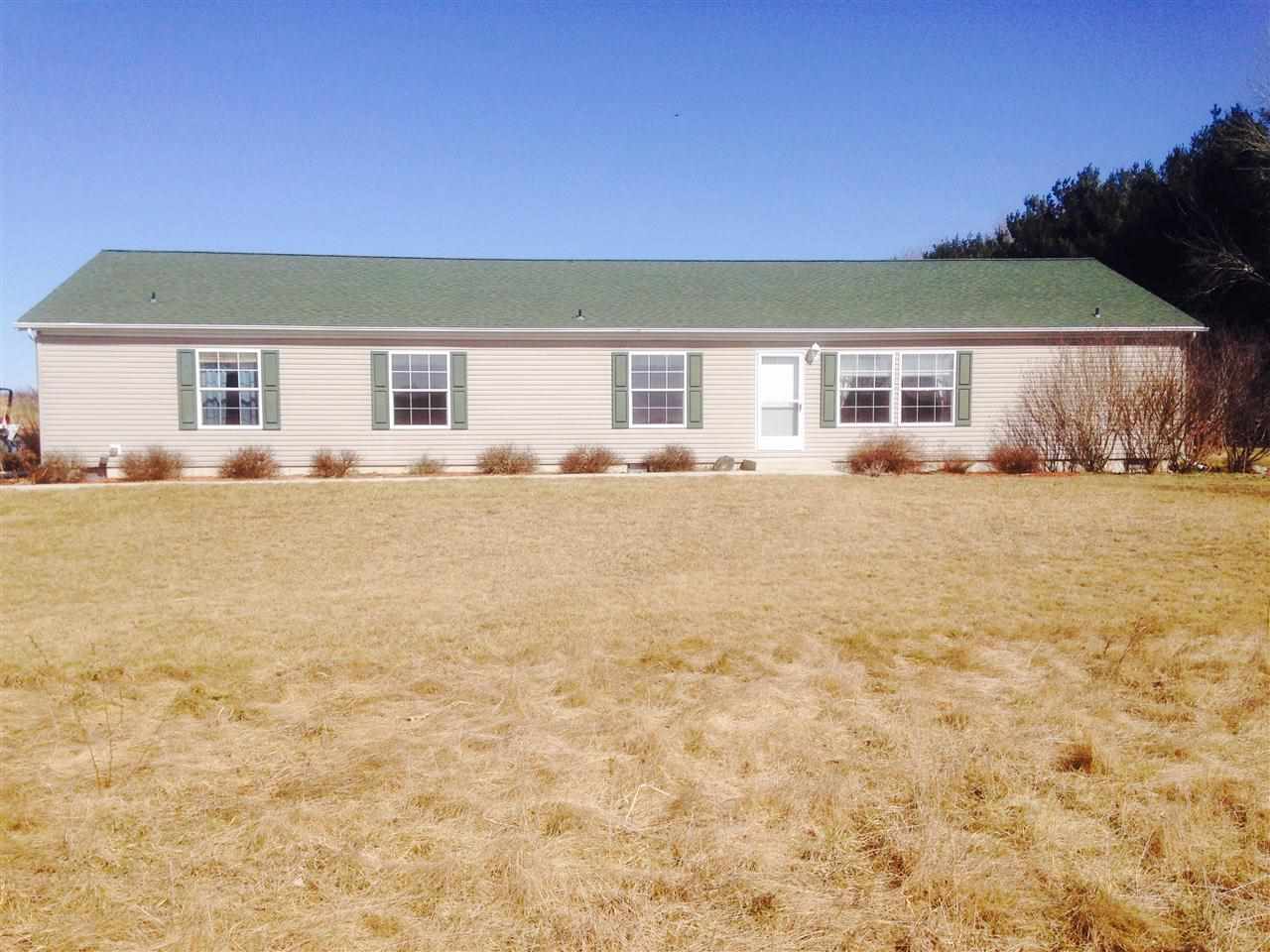 390 19th Road Bourbon, IN 46504 - Photo 2 of 18 Gallery Image 2
