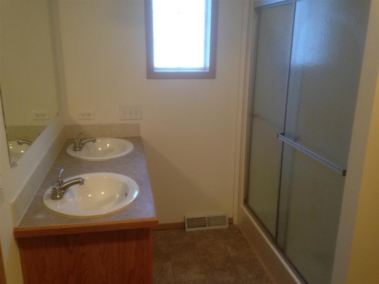 390 19th Road Bourbon, IN 46504 - Photo 13 of 18 Gallery Image 13