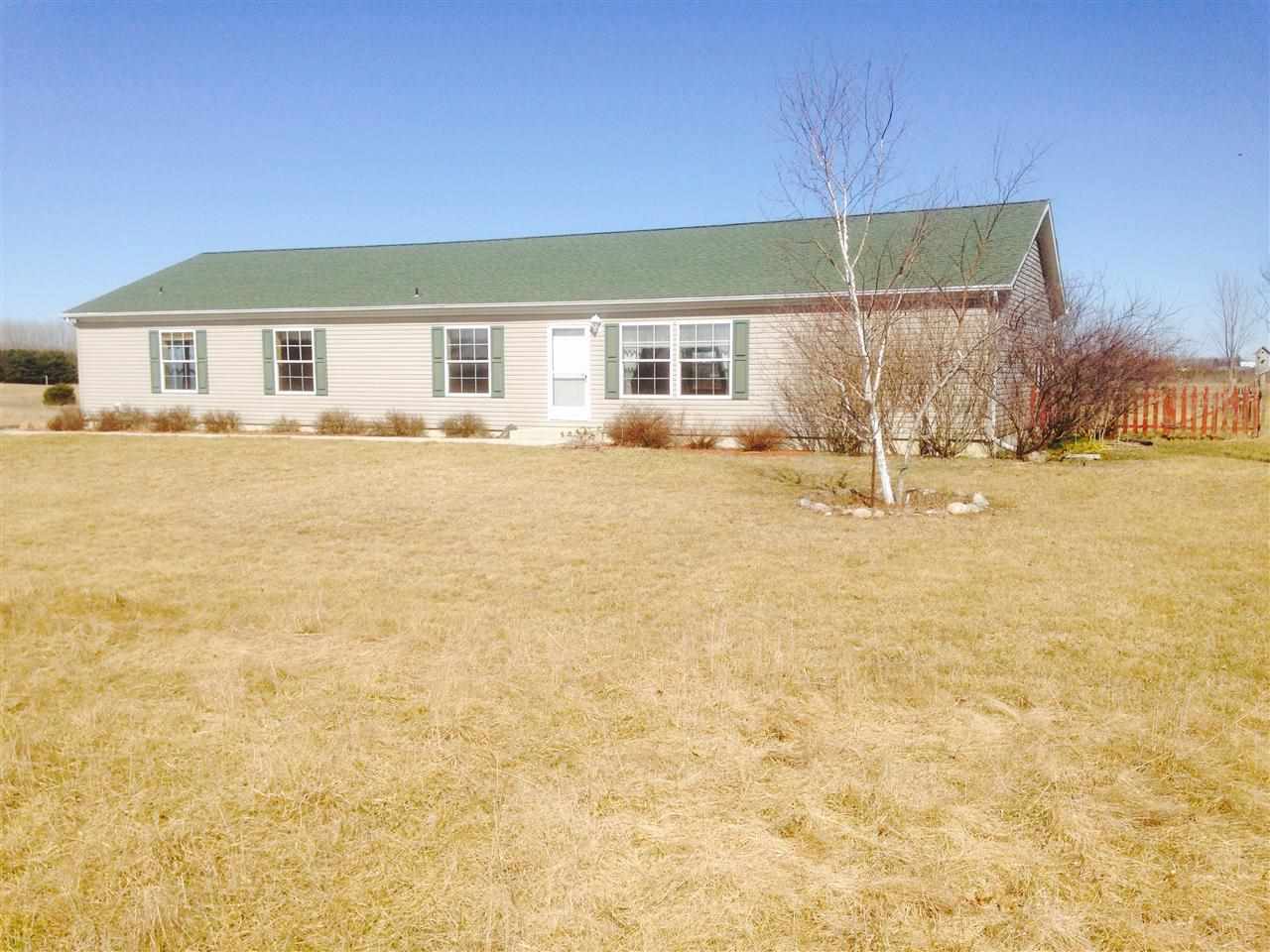 390 19th Road Bourbon, IN 46504 - Photo 3 of 18 Gallery Image 3