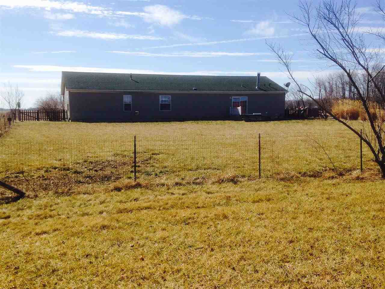 390 19th Road Bourbon, IN 46504 - Photo 5 of 18 Gallery Image 5