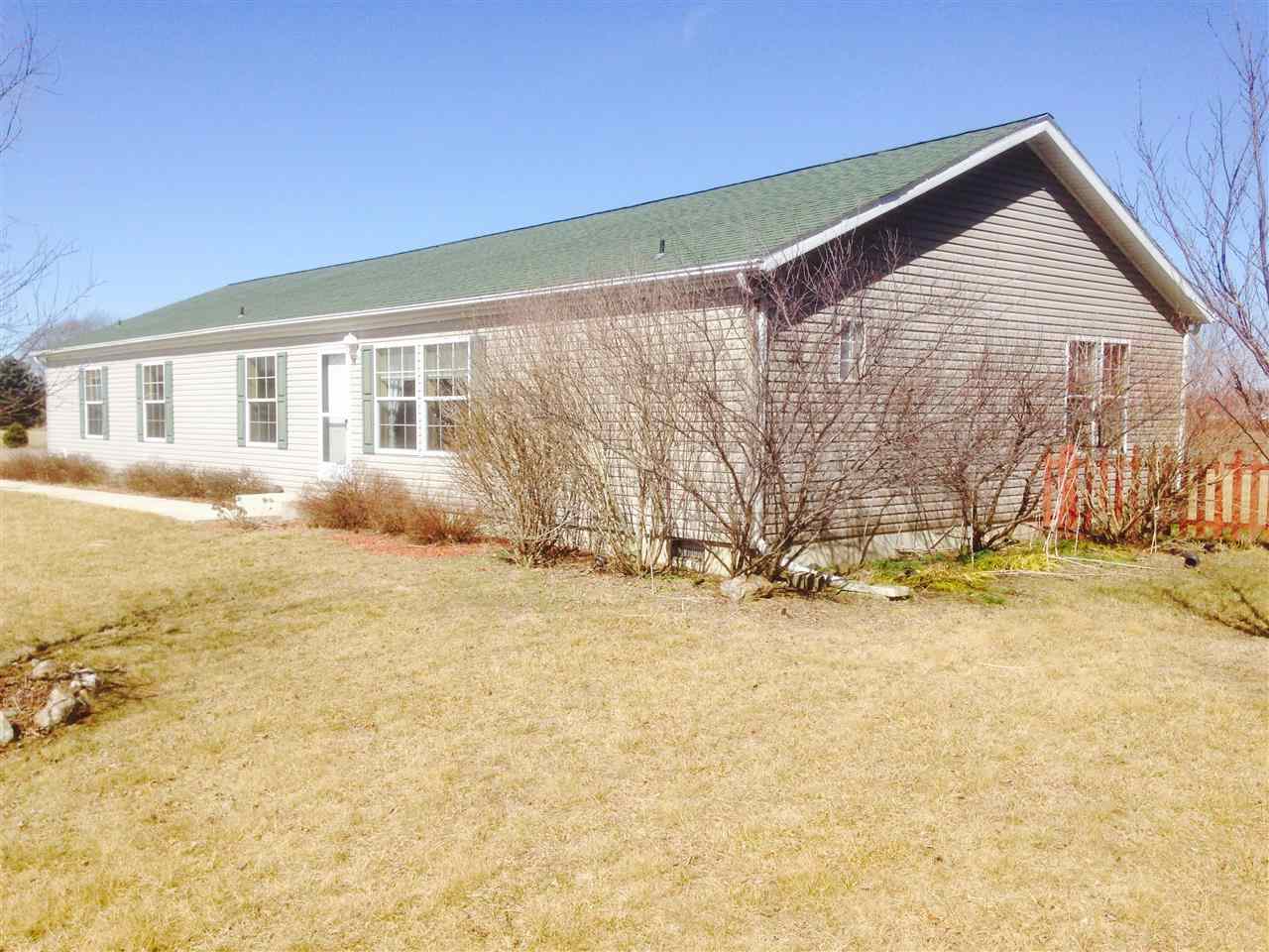 390 19th Road Bourbon, IN 46504 - Photo 7 of 18 Gallery Image 7