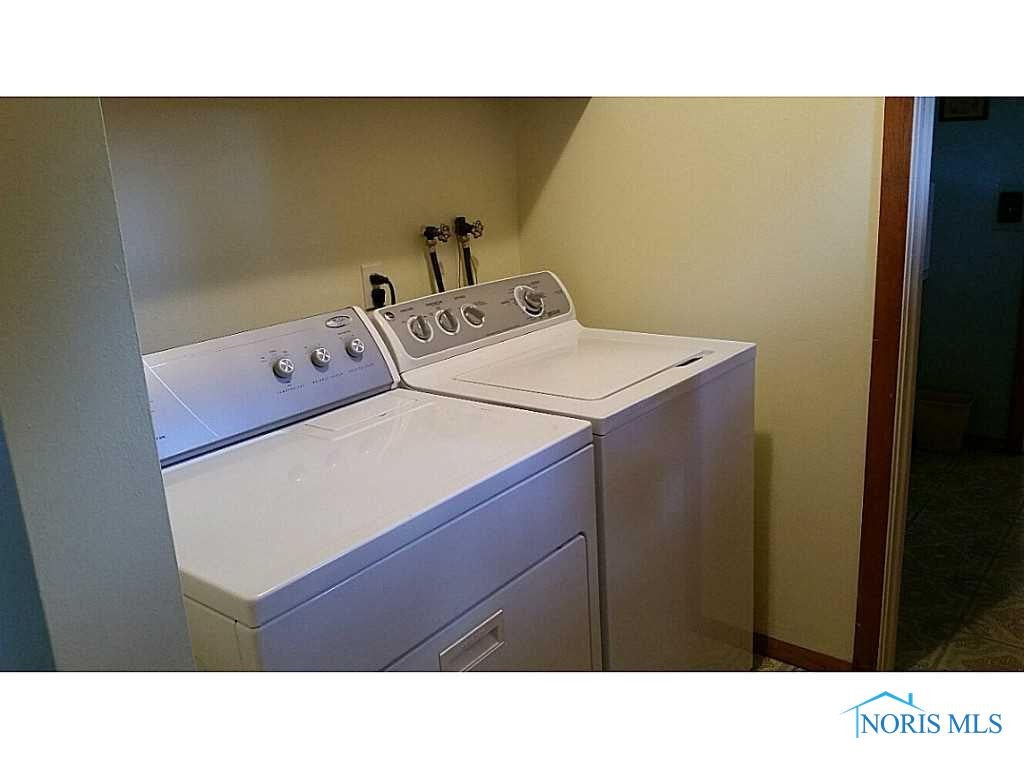 211 North River Road Waterville, OH 43566 - Photo 4 of 5 Laundry Room.