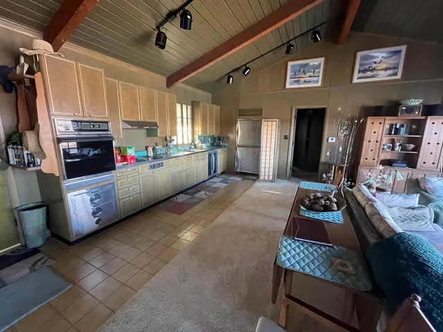 $7,500,000 | 11292 Northeast Plumb Thicket, Sharon, KS 67138