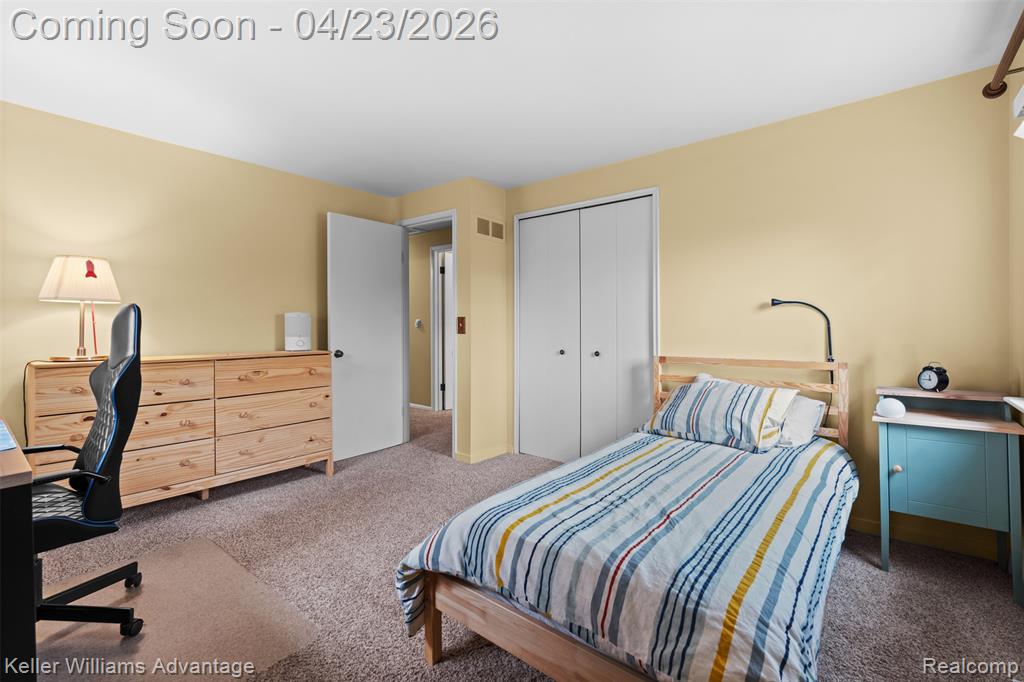 348 Willow Tree Lane Rochester, MI 48306 - Photo 31 of 56