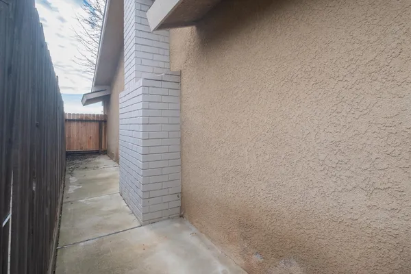 $470,000 | 1855 Vartikian Avenue, Clovis, CA 93611