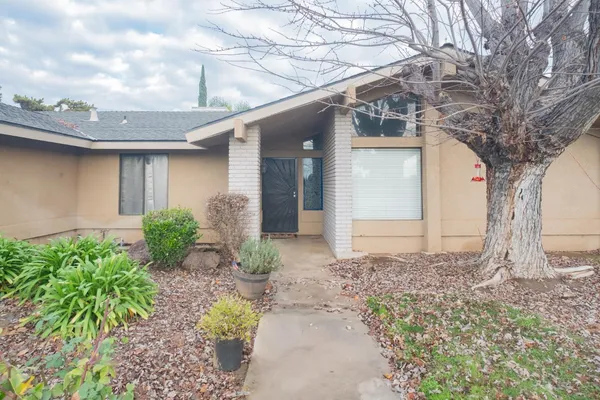 $470,000 | 1855 Vartikian Avenue, Clovis, CA 93611