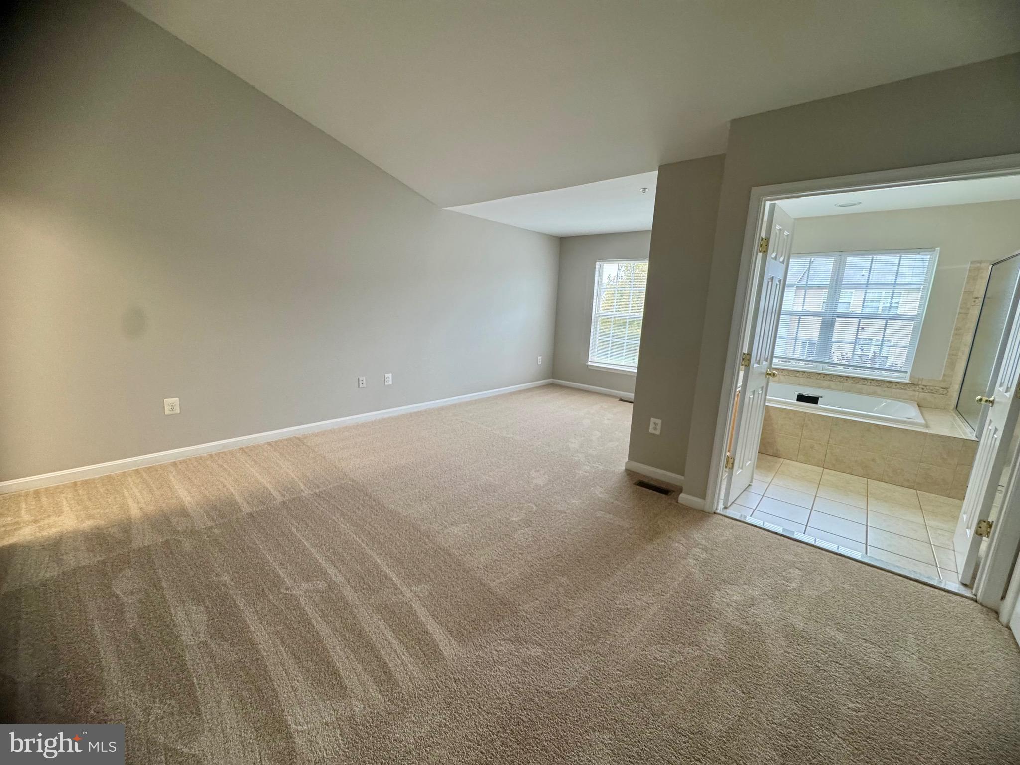 1945 Fieldstone Way Frederick, MD 21702 - Photo 15 of 25 an empty room with window