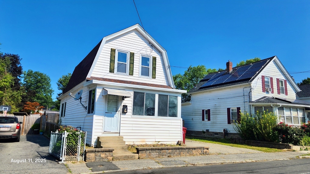 130 Farmland Road Lowell, MA 01850 - Photo 2 of 30 Gallery Image 2