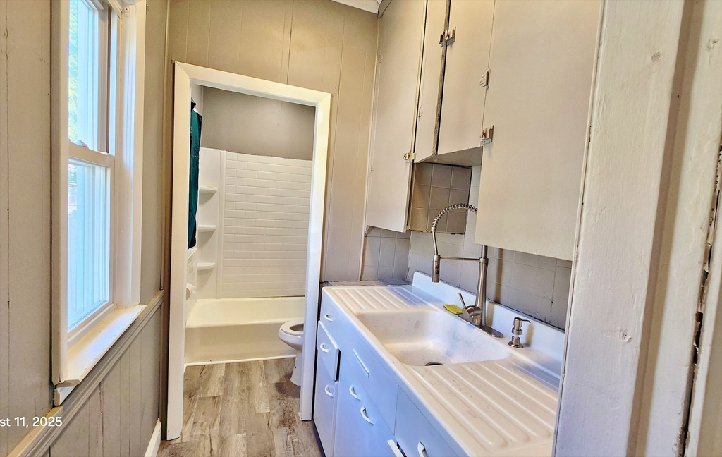 130 Farmland Road Lowell, MA 01850 - Photo 7 of 30 Gallery Image 7