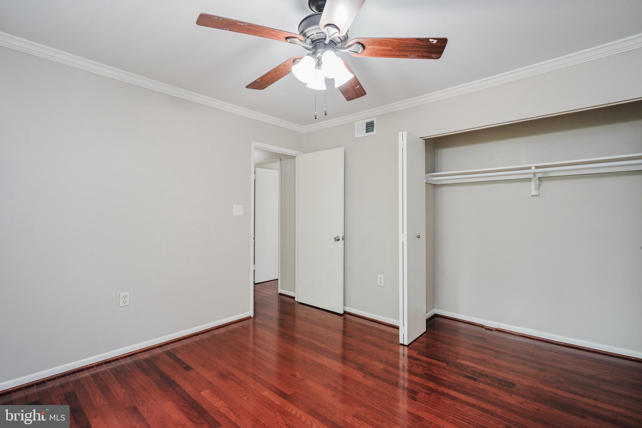 2426 Cloudcroft Square Reston, VA 20191 - Photo 19 of 31 Gallery Image 19