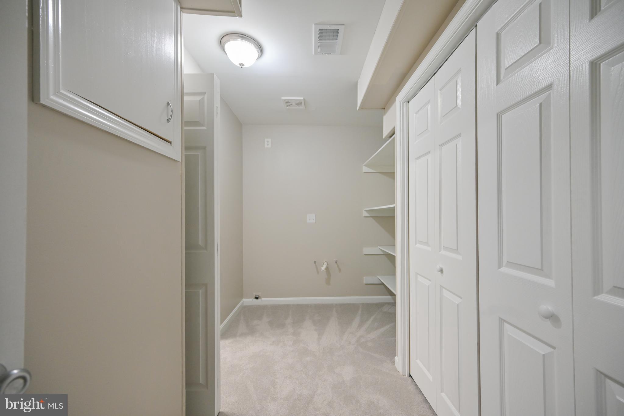 2426 Cloudcroft Square Reston, VA 20191 - Photo 23 of 31 Gallery Image 23
