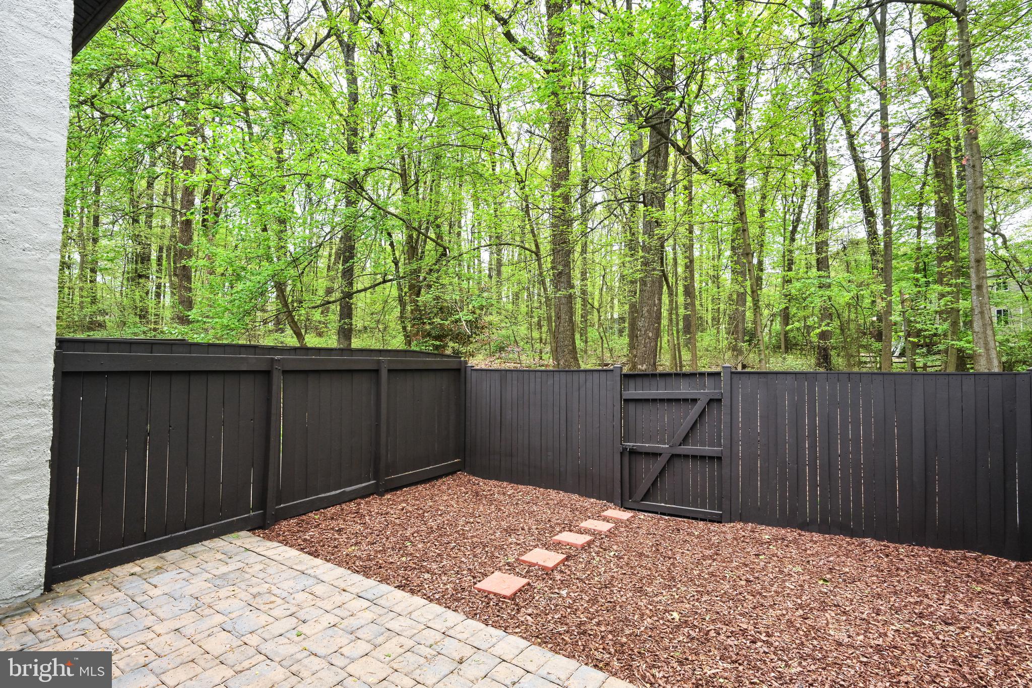 2426 Cloudcroft Square Reston, VA 20191 - Photo 28 of 31 Gallery Image 28
