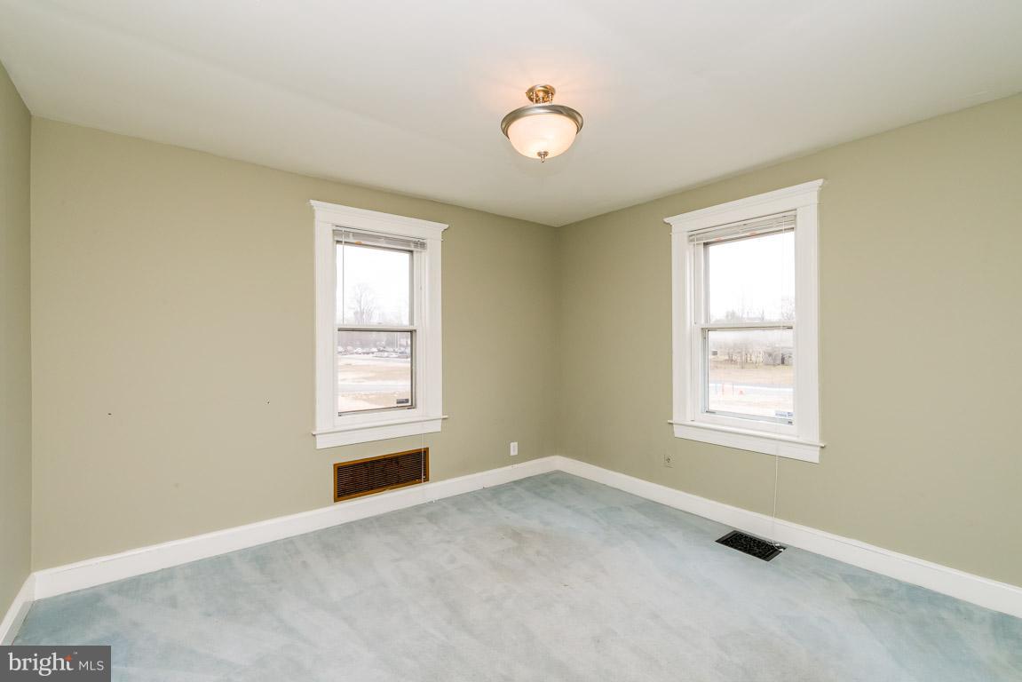 438 North Patuxent Road Odenton, MD 21113 - Photo 9 of 30 Dining Room