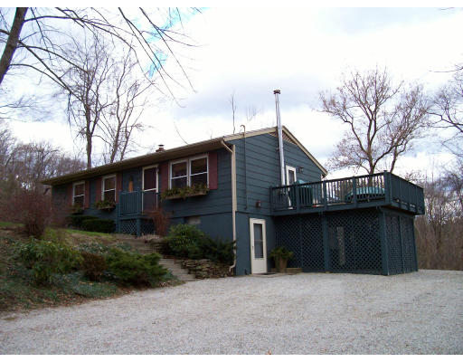 44 Clemence Hill Road Southbridge, MA 01550 - Photo 2 of 16 Gallery Image 2
