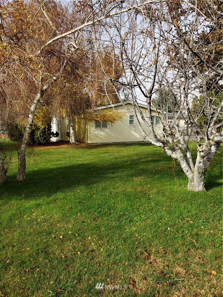 5402 North Frontage Road Northeast Ephrata, WA 98823 - Photo 1 of 2 Gallery Image 1