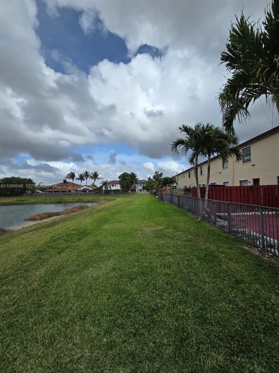 16293 Southwest 71st Terrace Miami, FL 33193 - Photo 12 of 28