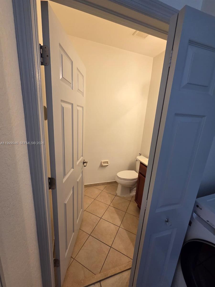 16293 Southwest 71st Terrace Miami, FL 33193 - Photo 6 of 28