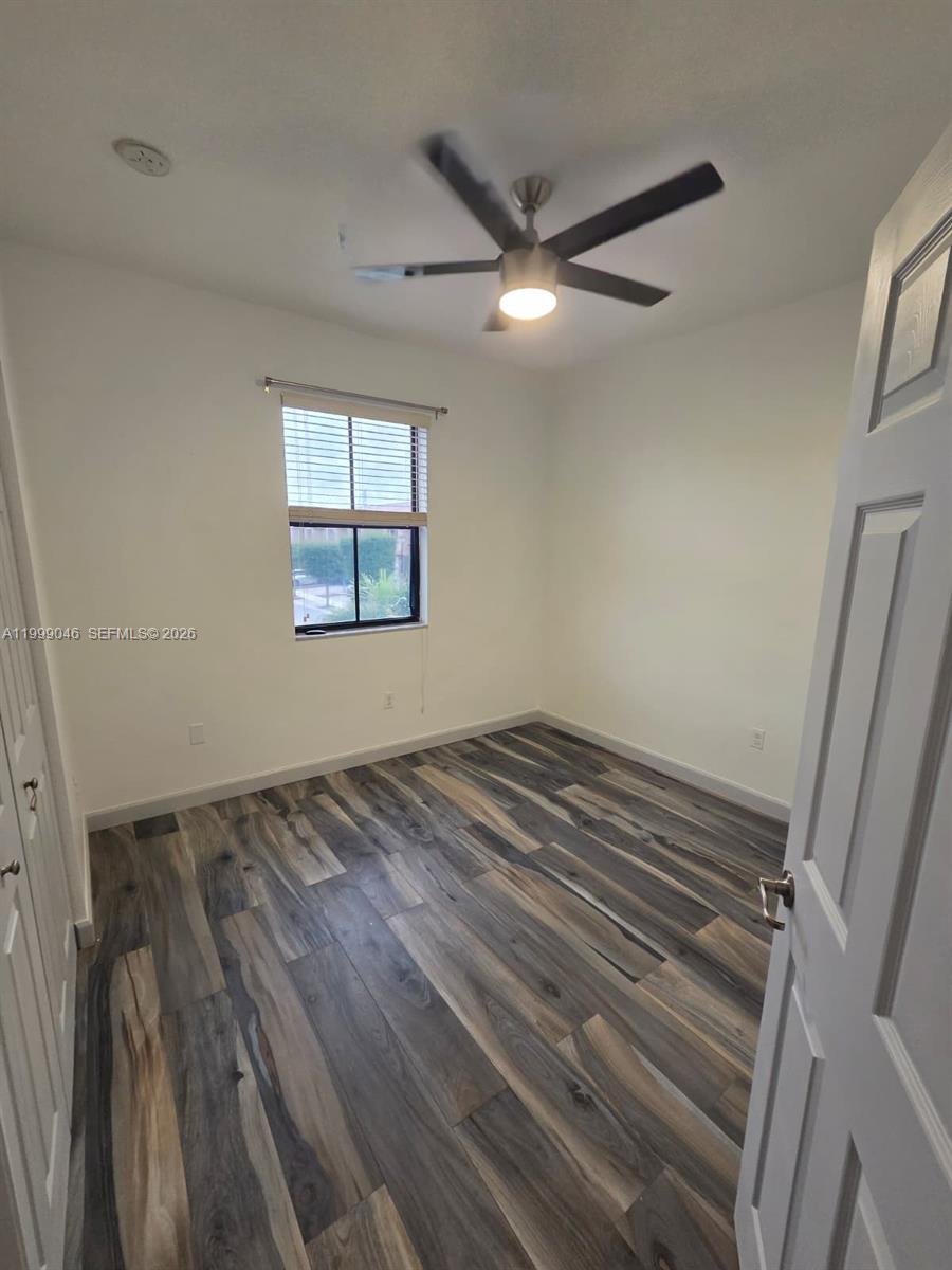 16293 Southwest 71st Terrace Miami, FL 33193 - Photo 8 of 28