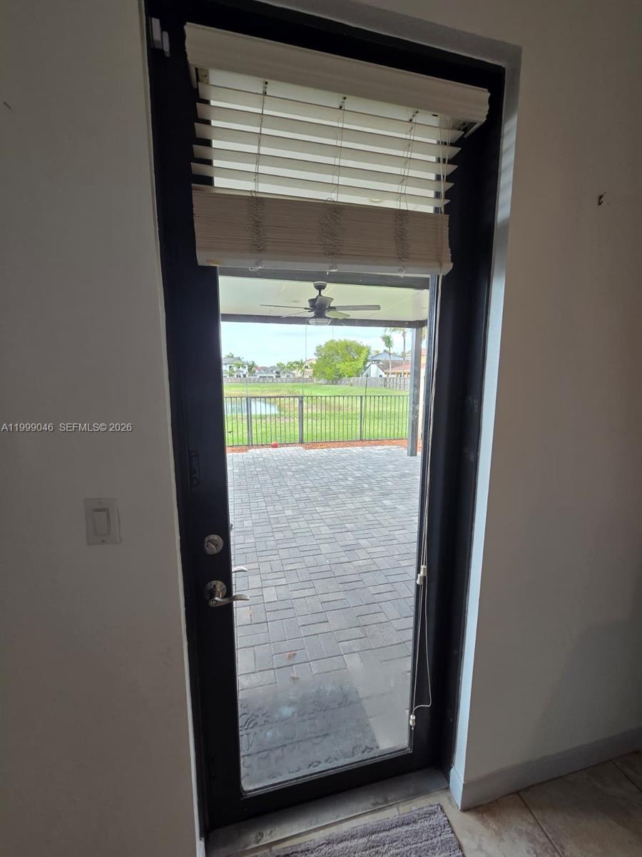 16293 Southwest 71st Terrace Miami, FL 33193 - Photo 10 of 28