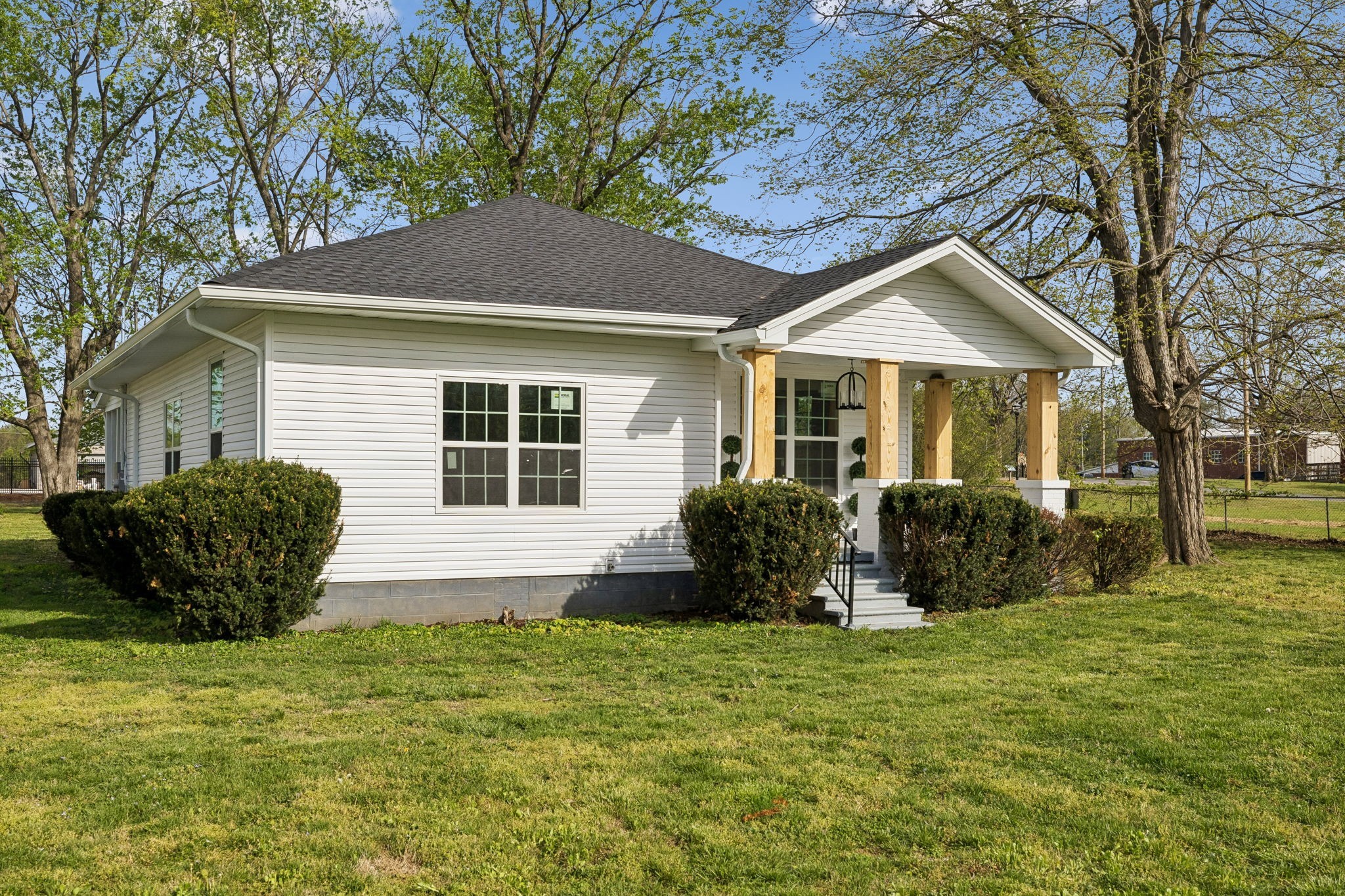 313 Portland Boulevard Portland, TN 37148 - Photo 2 of 47