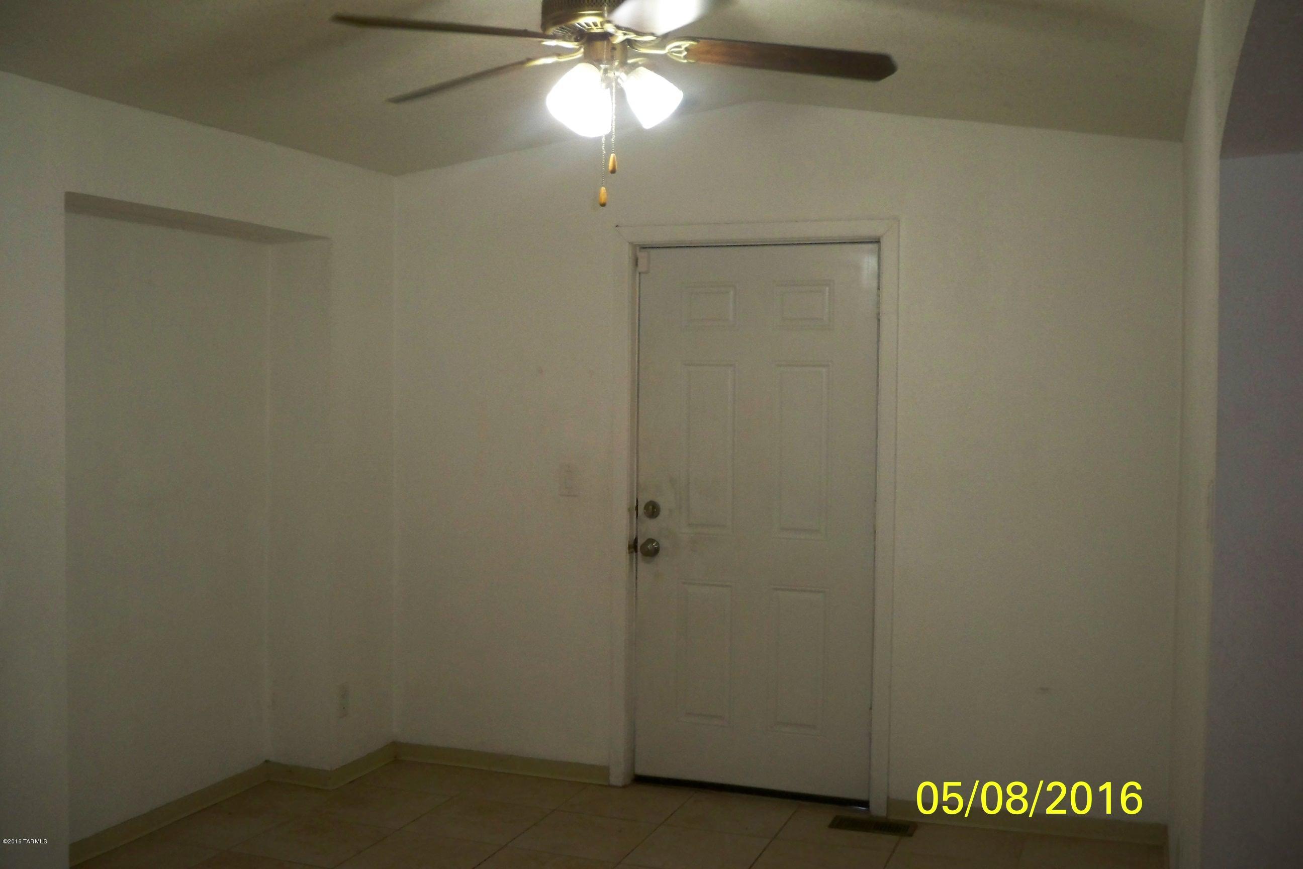 2762 West Bird Road Tucson, AZ 85746 - Photo 4 of 25 Gallery Image 4