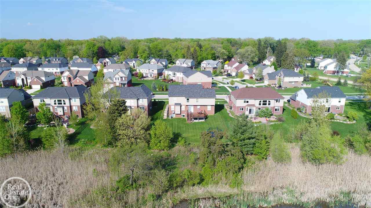 3734 Connors Drive Rochester Hills, MI 48307 - Photo 5 of 36