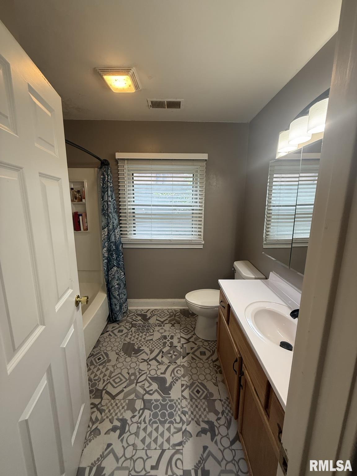 1145 North 5th Street Springfield, IL 62702 - Photo 9 of 16 Gallery Image 9