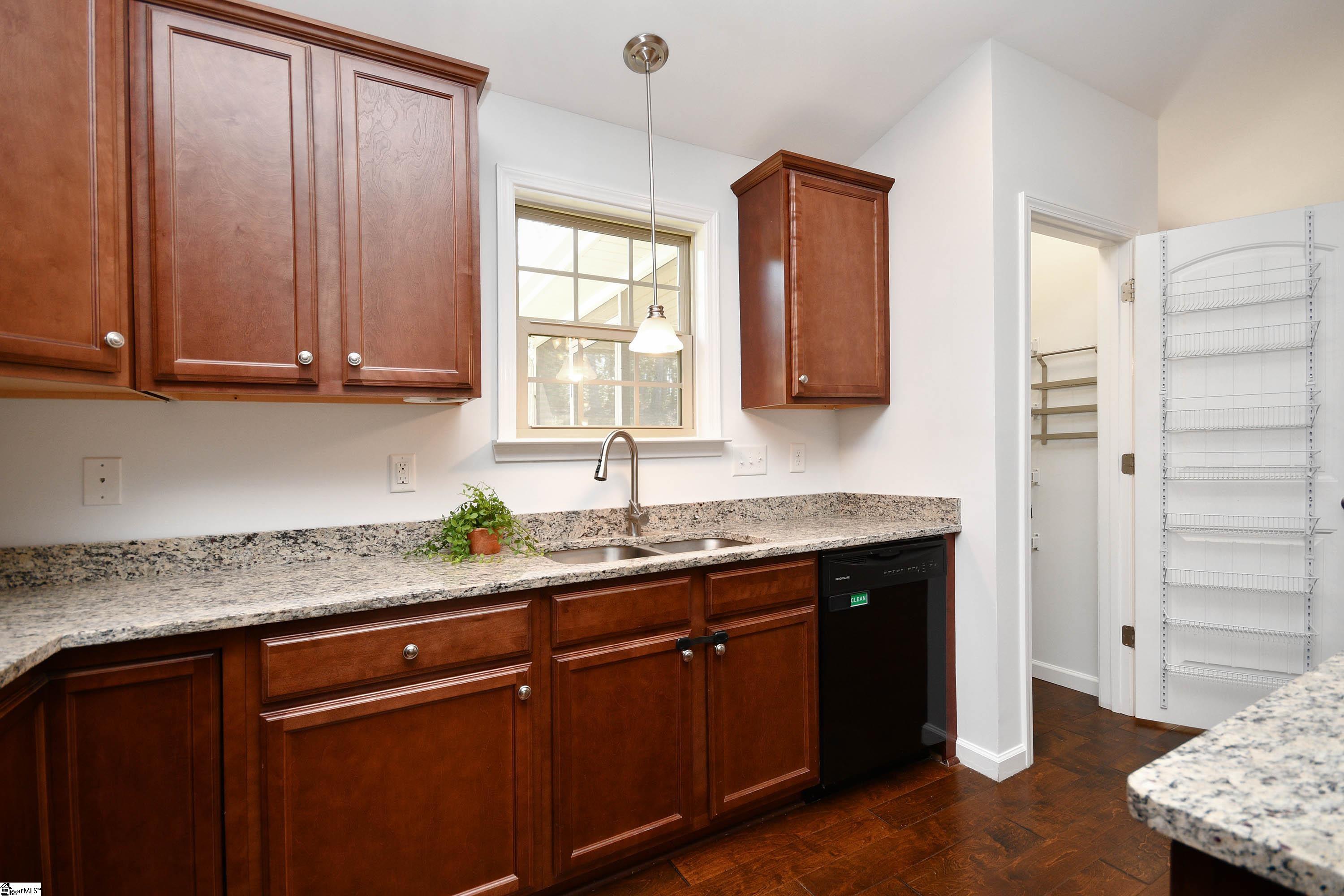 428 Bowers Road Travelers Rest, SC 29690 - Photo 8 of 27