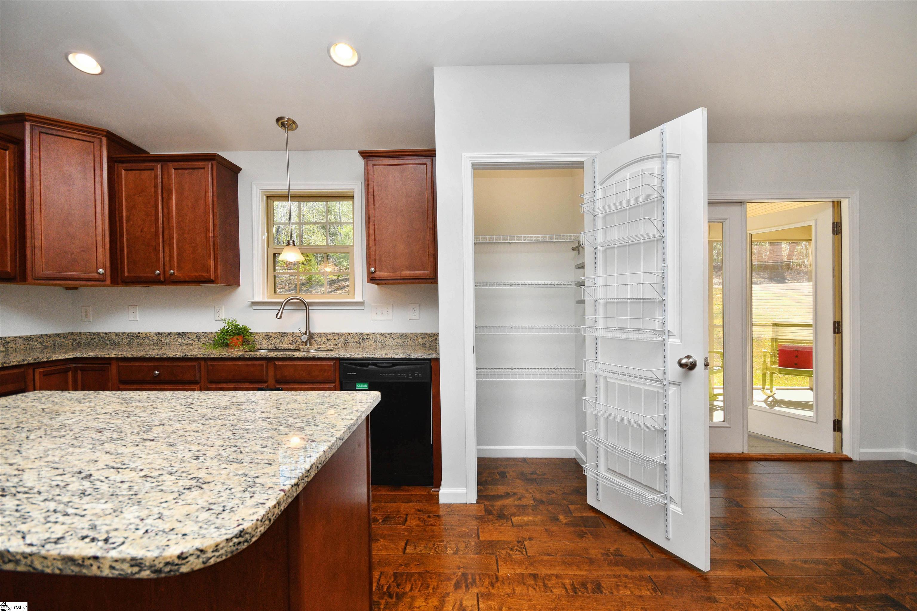 428 Bowers Road Travelers Rest, SC 29690 - Photo 9 of 27