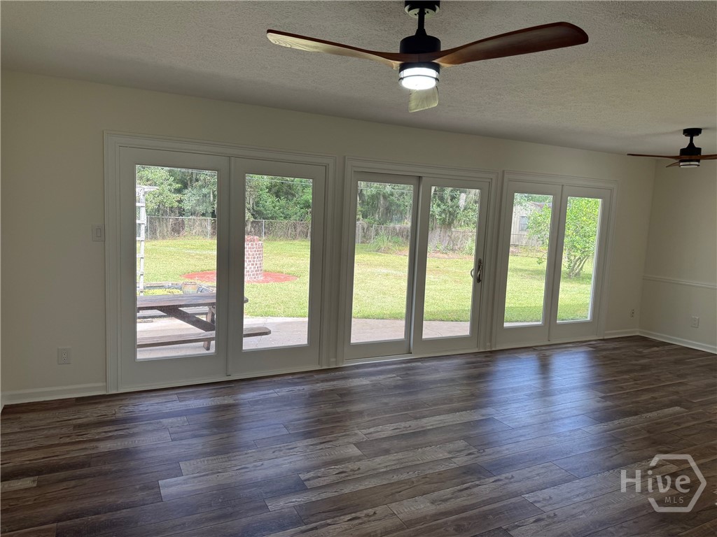 708 Windsor Road Savannah, GA 31419 - Photo 4 of 21