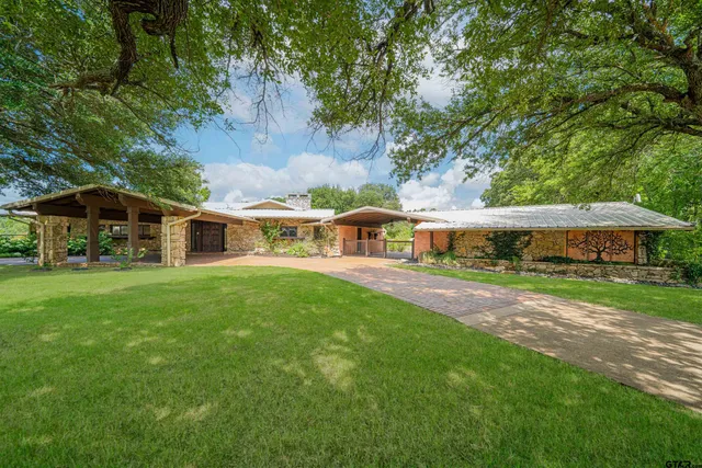 $850,000 | 465 Cr 3330 Omaha Tx 75571, Omaha, TX 75571