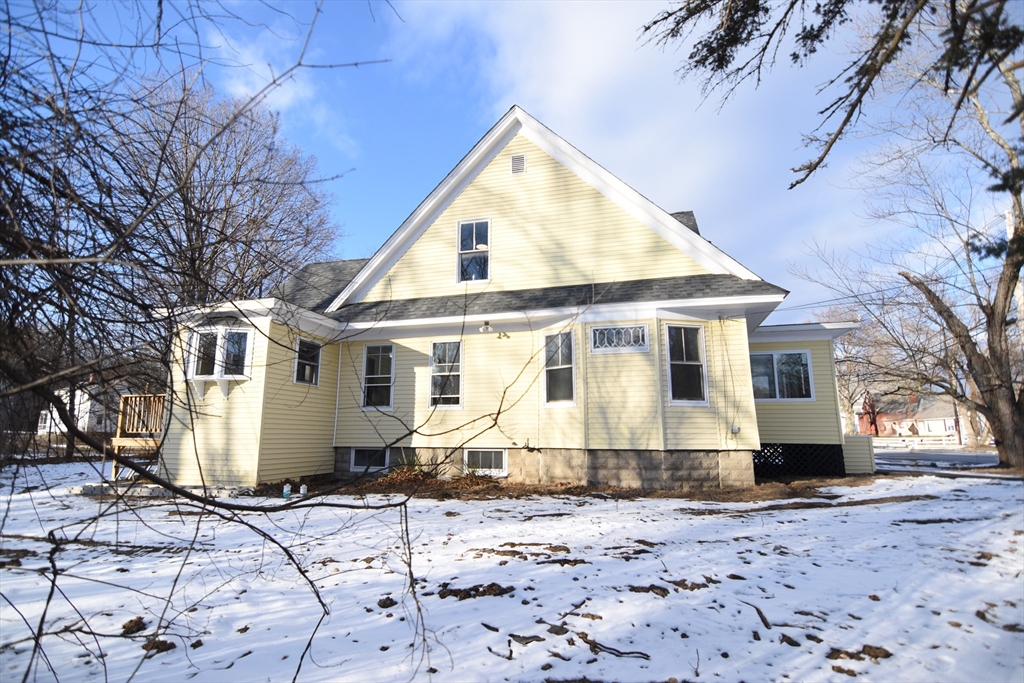 13 Lancaster Road Shirley, MA 01464 - Photo 3 of 35