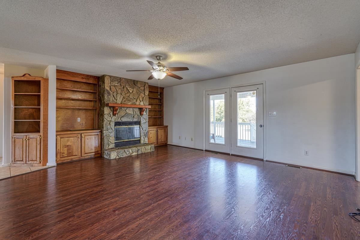 6850 Highway 9 Inman, SC 29349 - Photo 4 of 33