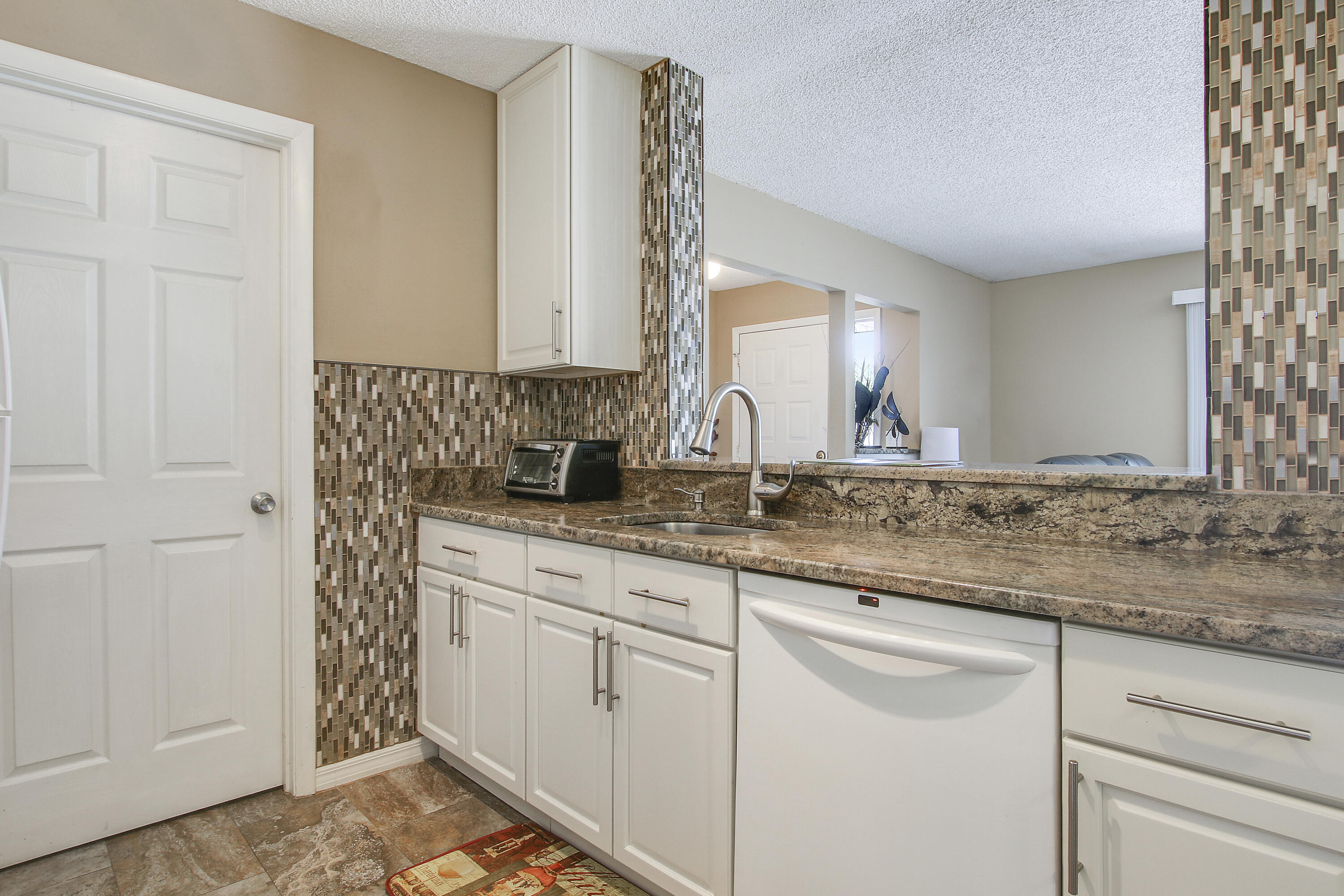 3935 Northwest Cinnamon Tree Circle Jensen Beach, FL 34957 - Photo 12 of 27 House-11